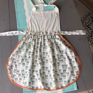 🆕Porridge Anthropologie owl print, full apron.